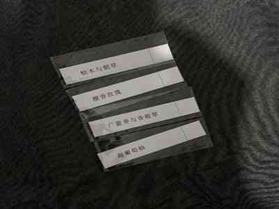 挣扎鲜花：在逆境中绽放的生命之美，探索鲜花背后的坚韧与希望