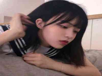 解脱mm内衣小游戏3：性感换装挑战+真人互动恋爱剧情，解锁隐藏内衣套装赢取甜蜜约会奖励